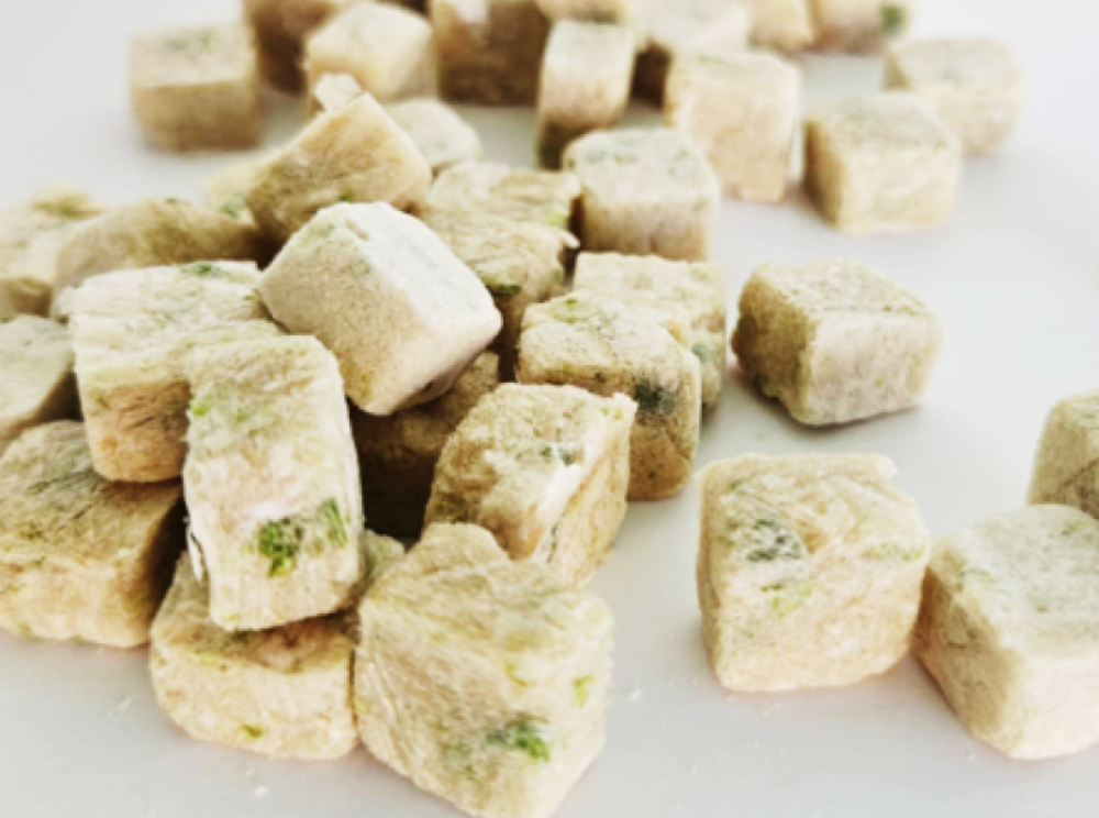 Chicken Breast & Green Bean Freeze-Dried Dog Treats